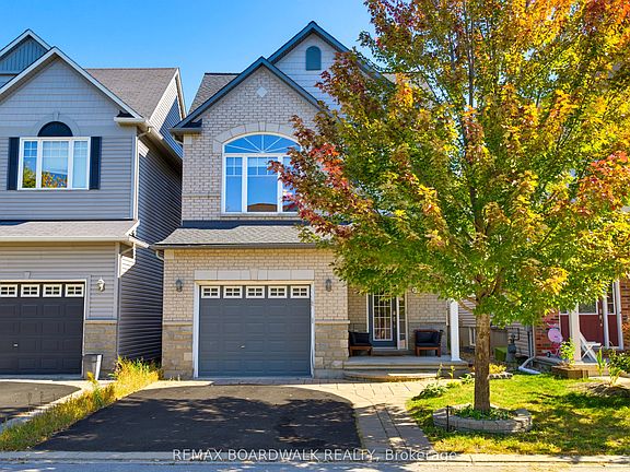 2nd image of 210 Broxburn Cres