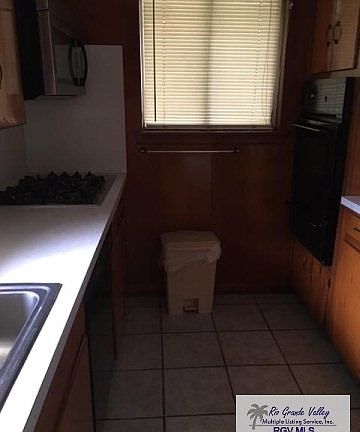 5th image of 254 Emerald Ln
