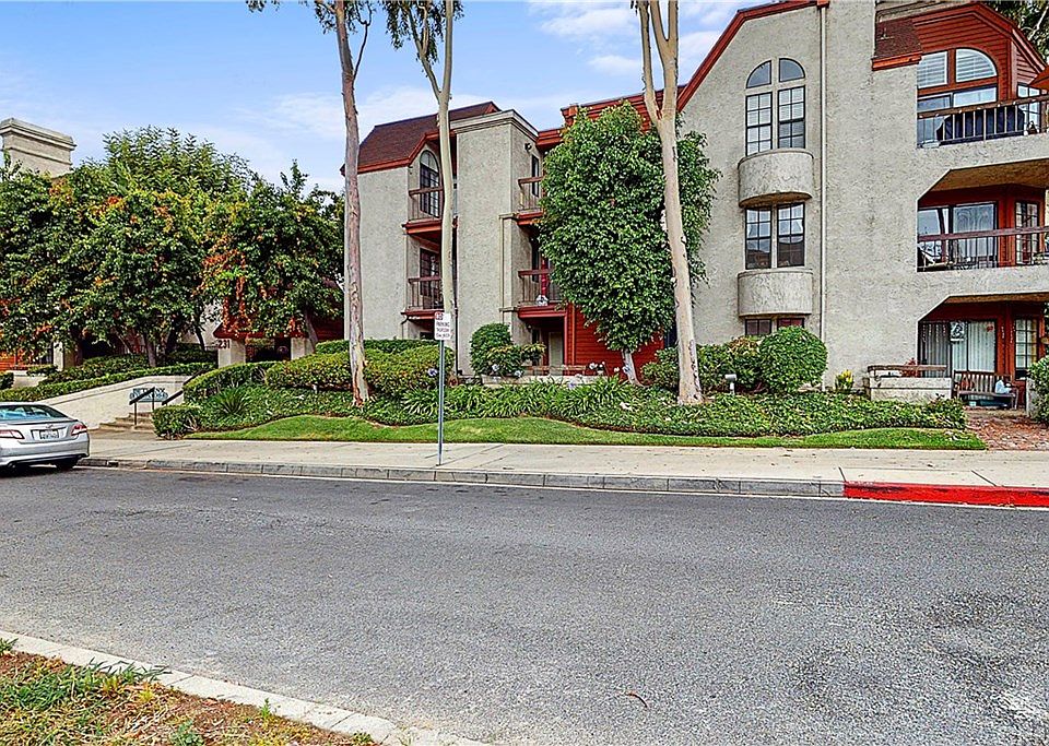 2nd image of 231 Bethany Rd APT 309