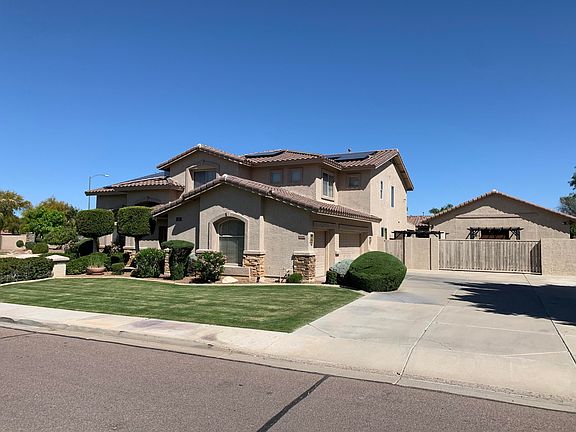 5th image of 8236 W Foothill Dr