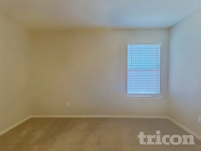 1160 Wentworth Way — Photo 8