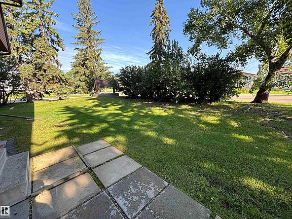 2nd image of 5955 40th Ave NW