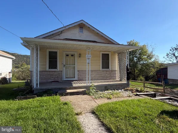 12714 Valley View Ave, Cresaptown, MD 21502