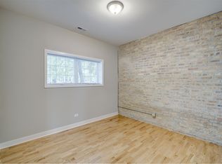 6125 N Clark St, Glenview, IL 60660