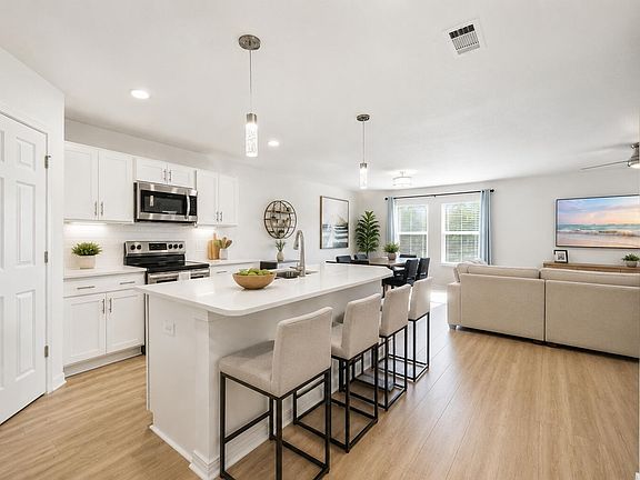 5th image of 4896 Kensington Ln