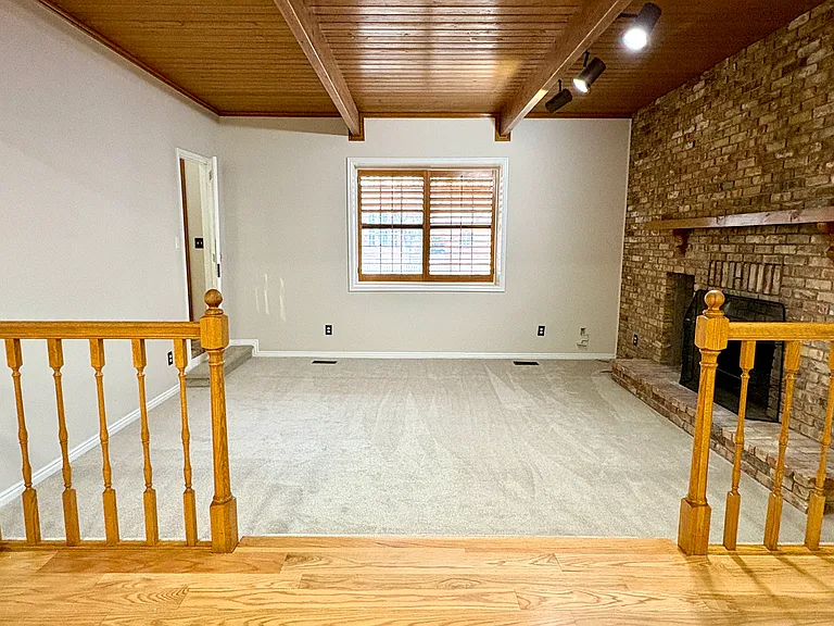 10436 N Edinburgh Dr — Photo 19