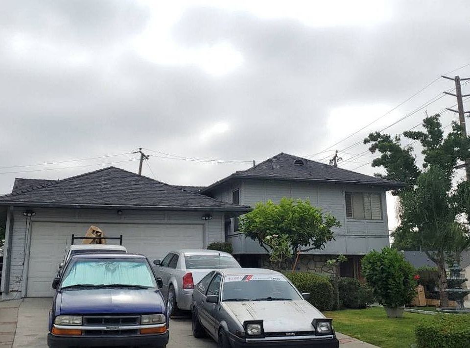 1st image of 700 Katherine Dr