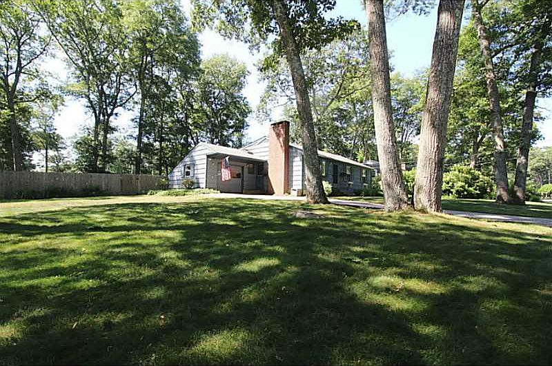 1st image of 66 Greenwood Dr