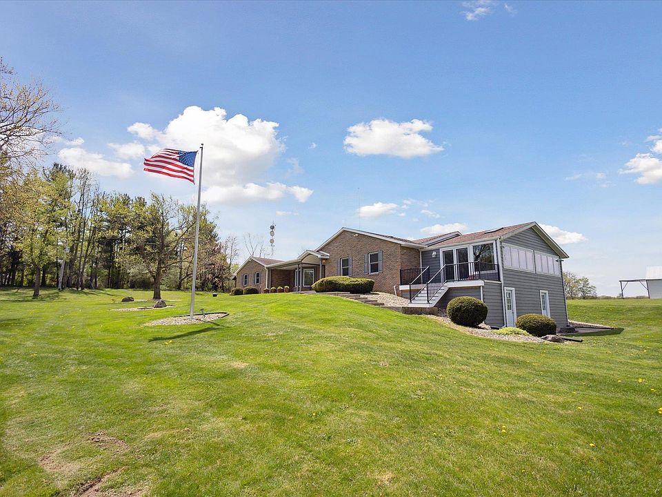63777 Oak Rd, South Bend, IN 46614 | Zillow