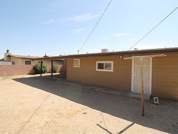 3rd image of 640 Stevens Ave