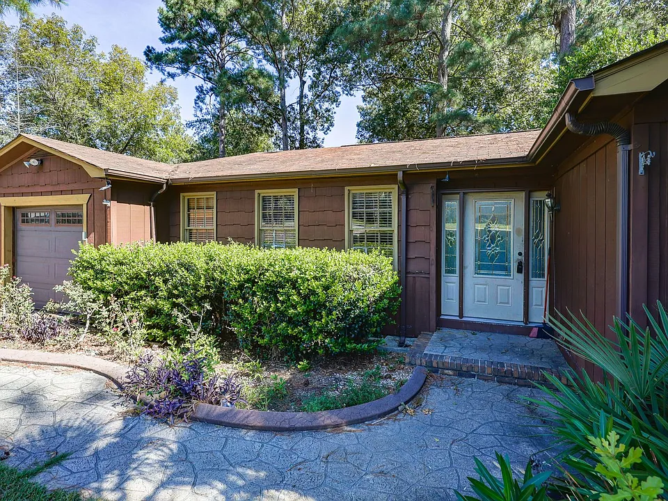 1405 Parkdale Dr