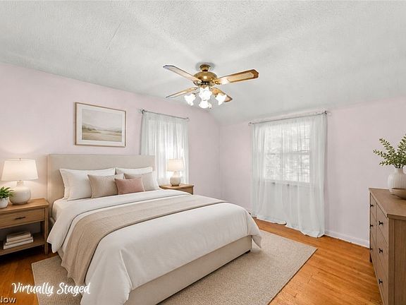 5th image of 7051 Parma Park Blvd