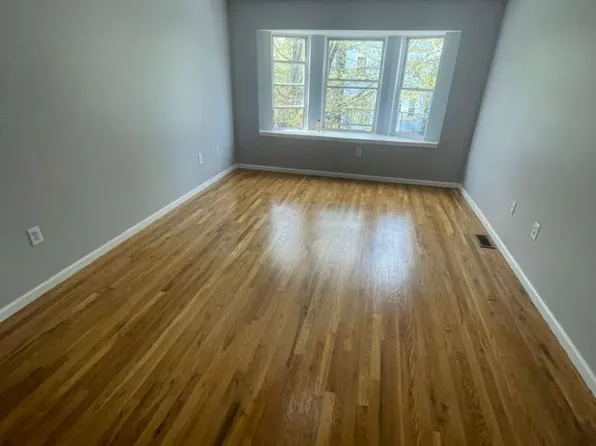 742 S 12th St, Newark, NJ