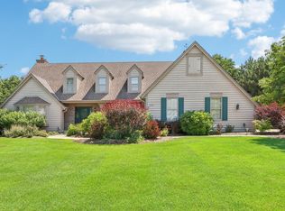 8332 S River Terrace Dr, Franklin, WI 53132