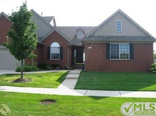2292 Woodale Ave, Ypsilanti, MI 48198