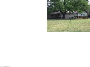 241 Glenview Rd, Canfield, OH 44406