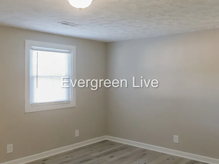 1612 Hopewell Ave — Photo 13