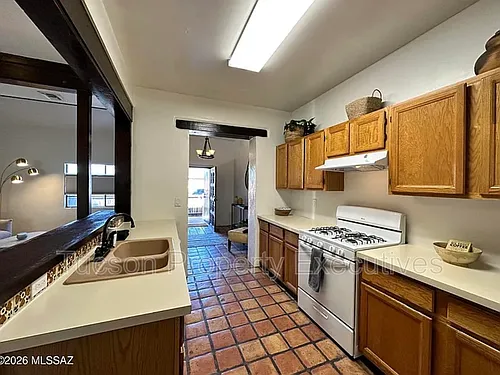 570 S Main Ave #2 Photo 1