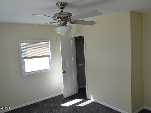 5th image of 550 W Ashton Ave