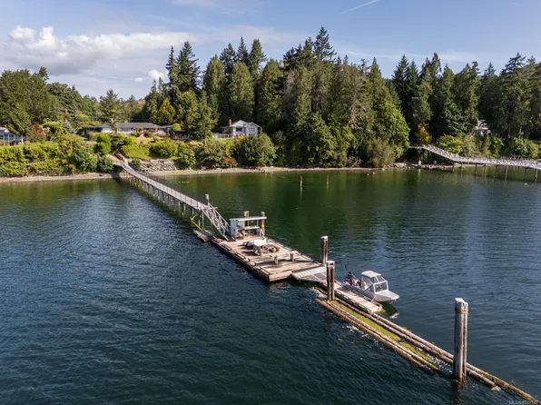 5957 Sooke Rd, Sooke, BC V9Z 0C3