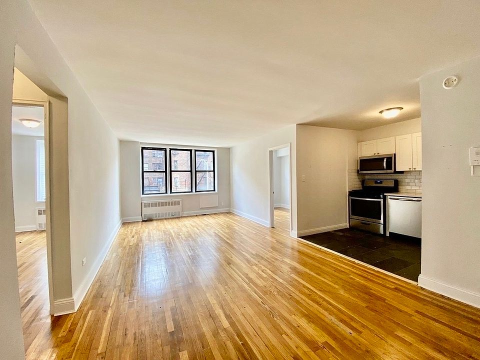 1st image of 200 E 17th St APT 2F