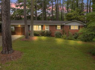 2010 N Shoreline Dr, Sanford, NC 27330