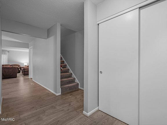 2nd image of 2441 Hampton Ct SE