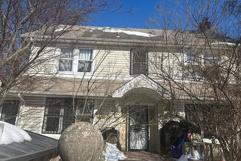 1st image of 187-01 Sullivan Rd