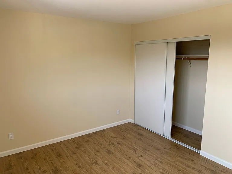 4700 Dexter Dr — Photo 18