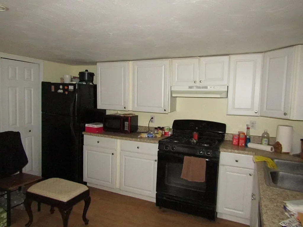 2 bed, 2.5 bath, 850 sqft, $1,200 — Photo 2