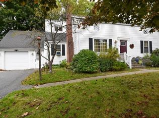 38 Mayflower Rd, Northborough, MA 01532