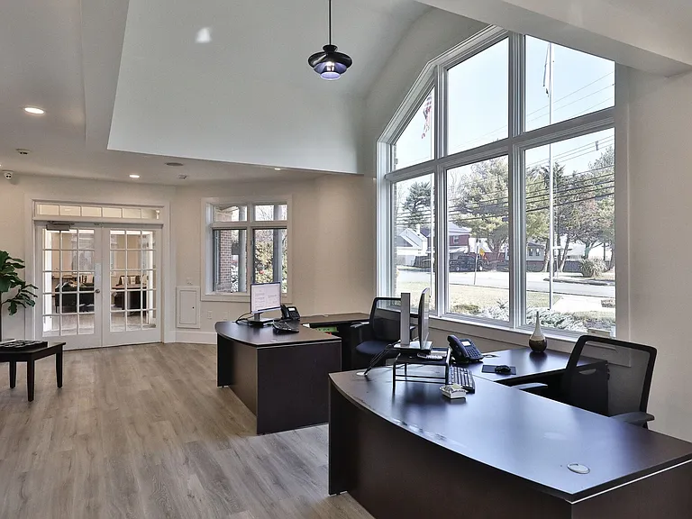 Leasing Office
