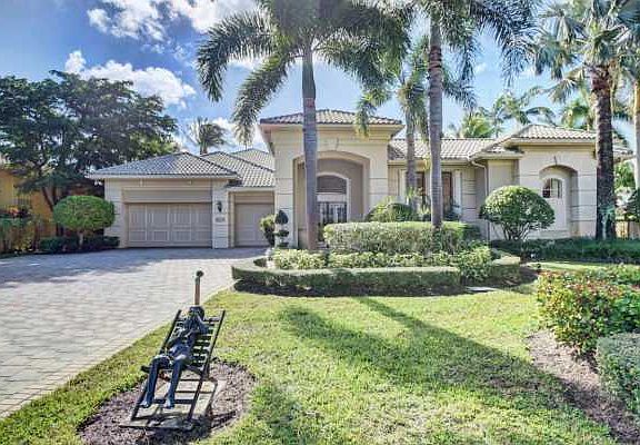 Home For Sale In Polo Club