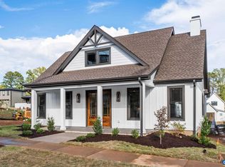 748 Lochlyn Hill Dr, Charlottesville, VA 22901