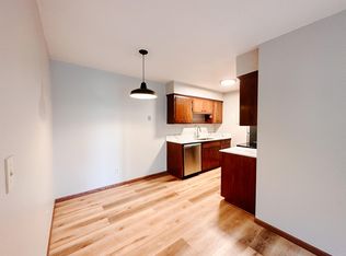 2720 Dale St N APT 305, Saint Paul, MN 55113