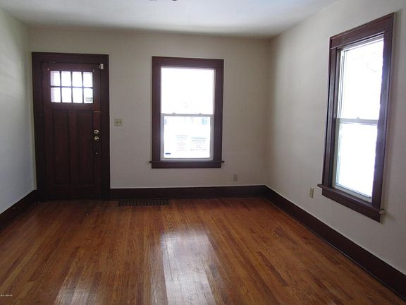 3rd image of 88 Maryland Dr