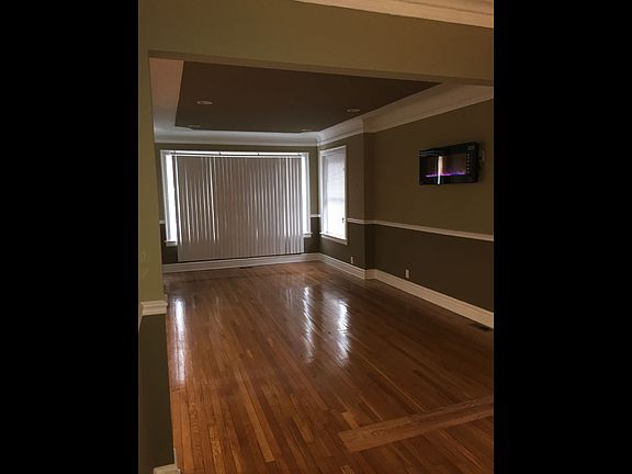 3rd image of 7703 S South Park Ave