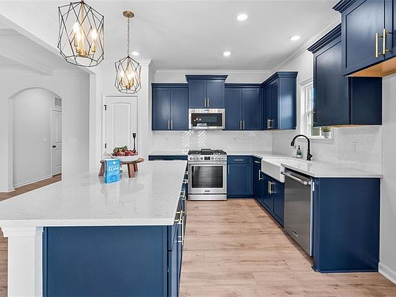 5th image of 6335 Cadence Dr