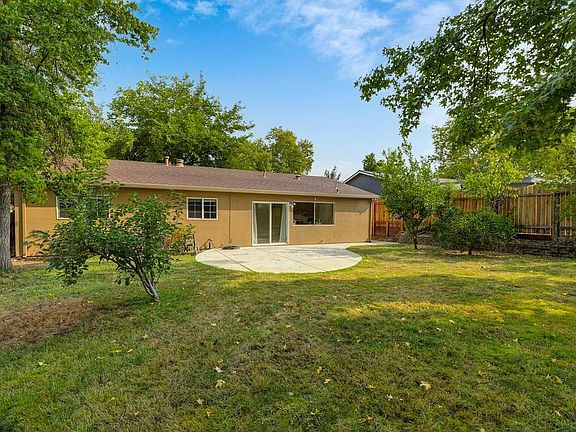 4th image of 6945 Woodmore Oaks Dr