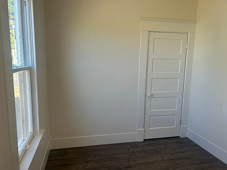 5651 1st Ave — Photo 11