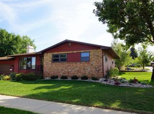 2319 Harney Dr, Rapid City, SD 57702
