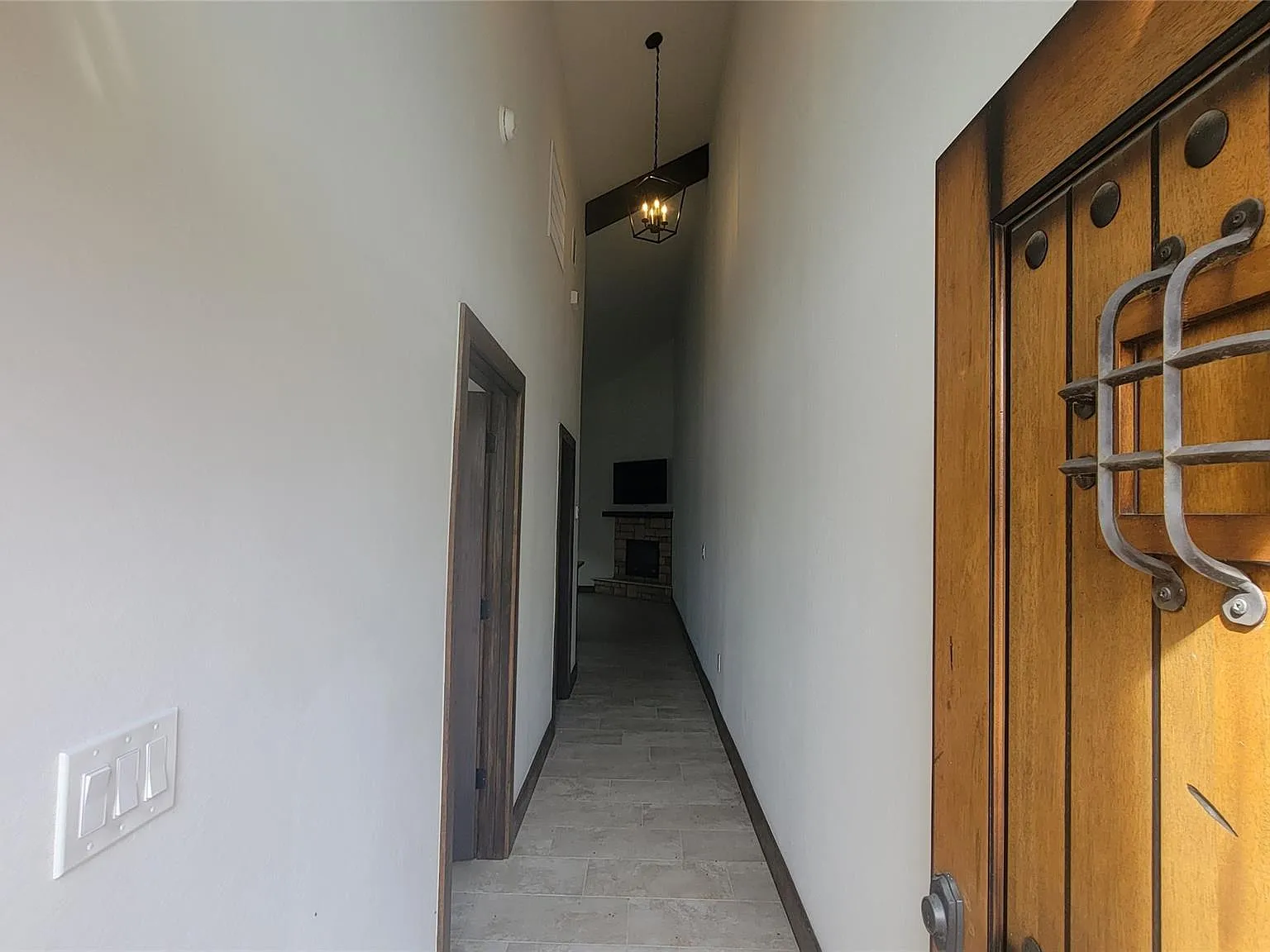1 bed, 1.0 bath, 1460 sqft, $1,650 — Photo 4