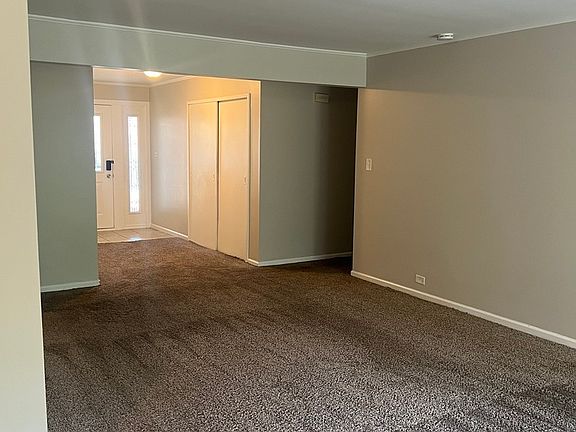 2nd image of 531 Lakewood Blvd