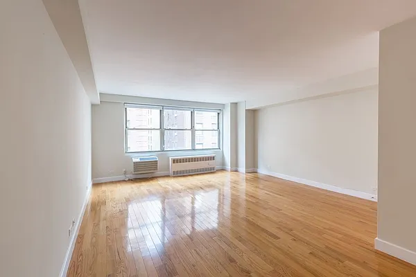 Rented by Stonehenge NYC LLC | media 1