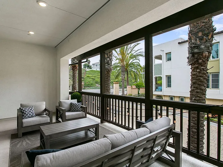 3440 Doheny Way — Photo 4