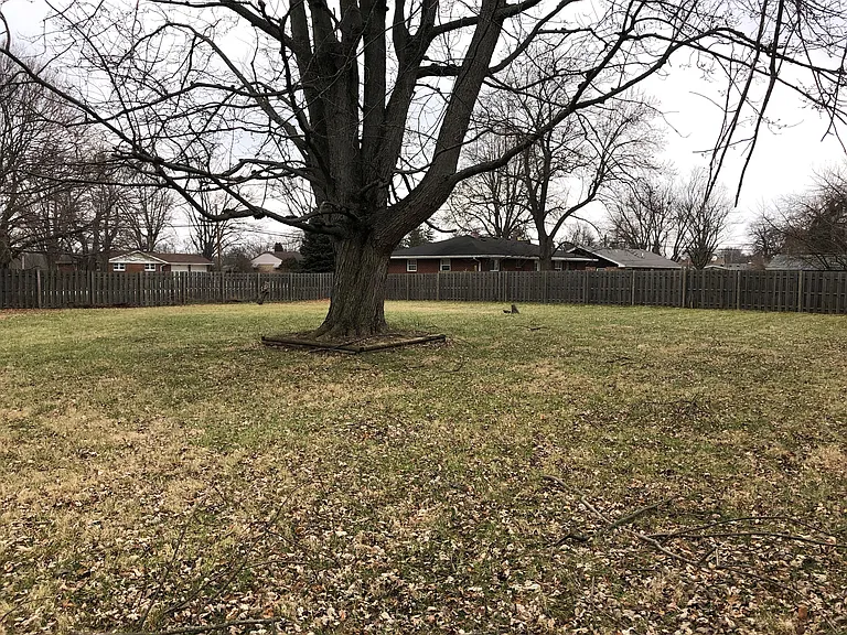 416 W Wenger Rd — Photo 34