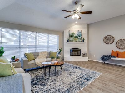 3928 Valez Dr, Carrollton, TX, 75007