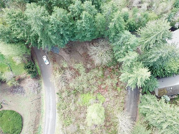 3rd image of 0 SE Summit Road