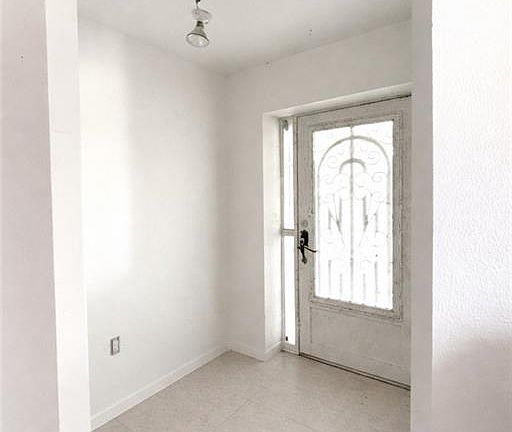 5th image of 207 Loma Blanca Ln