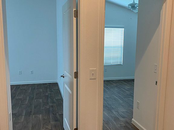 5th image of 4887 John Crammer Cir